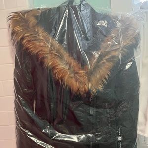 MACKAGE ADALI-F5 FITTED DOWN COAT WITH FUR HOOD (COLOR: BLACK SIZE: XXS)